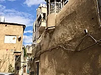 للبيع منزل عربي بشارع الثورة خلف الطابة