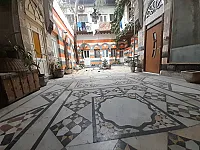 للبيع منزل عربي 24 غرفة 18 حمام 18 مطبخ