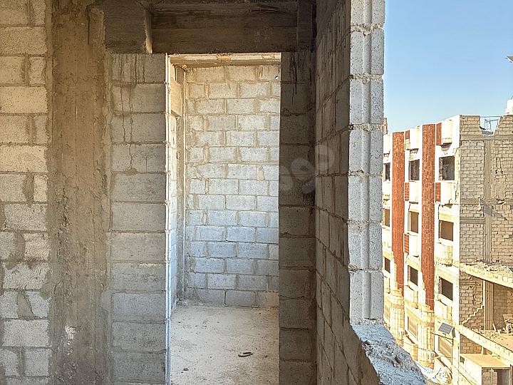 شقة عضم للبيع مع سطح خاص طابو اخضر  - 240 م² - مسرابا 