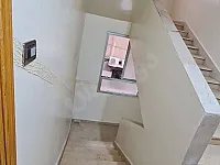 شقة مرتبة مخدمة من كل شي للبيع بالشيخ محدين 