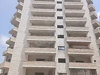 شقتين للبيع في مركز اللاذقية بحي تشرين، 3 غرف وصالة