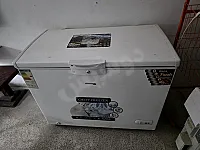 فريزر أفقي (Chest Freezer) جنرال بحالة ممتازة للبيع
