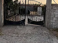 بيت للبيع في شين بحمص، 4 غرف، 140 م²، طابو زراعي 