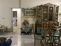 شقة مميزة للبيع في مجمع الأوقاف برزة البلد - 124 م²