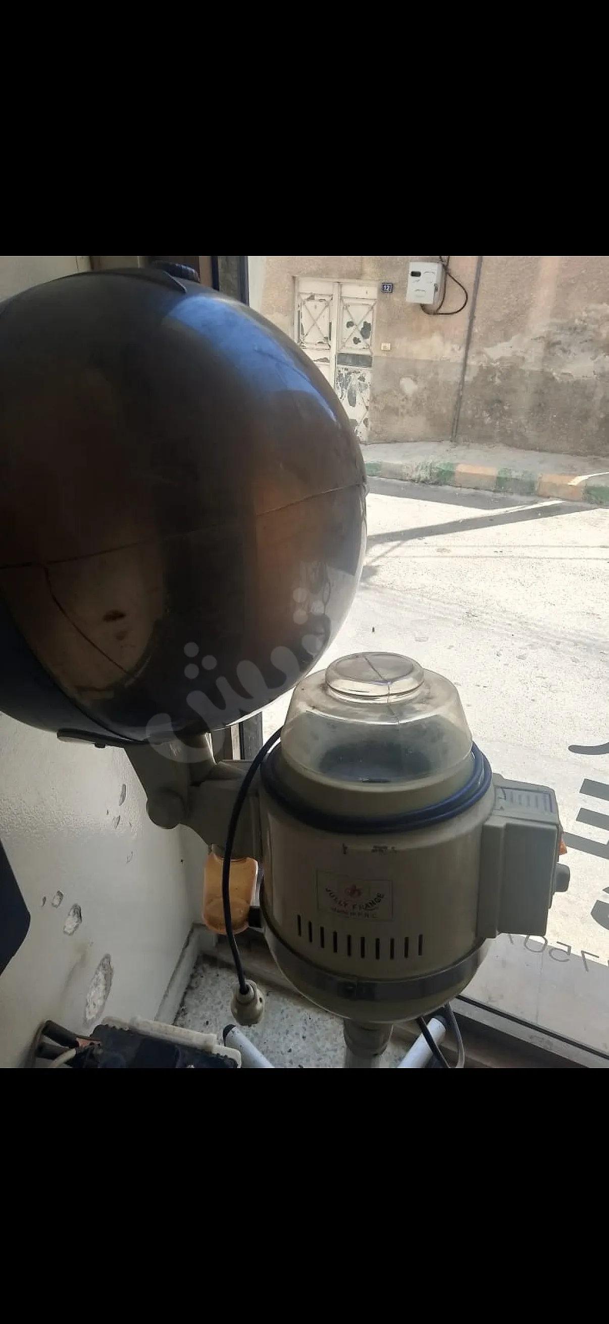 للبيع عدة حلاق كاملة