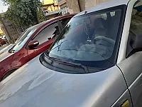 للبيع لادا 2005  خالية جوا وسقف - 130000 كم