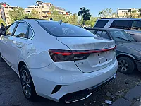 متاح للأجار