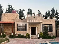 للبيع ڤيلا طريق لمطار جنب قصر لمئتمرات ١٠٠٠م طابو اخضر مرخصا