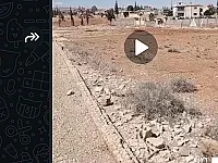 للبيع ارض خان الشيخ ١٦٧٥ متر مسورة مع باب حديد وبير ماء طابو اخضر 
