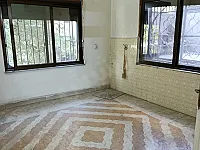 شقة للبيع بدمشق 140 م² موقع مميز للاستخدام السكني والتجاري