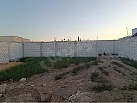 ارض للبيع ب موقع مناسب على طريق المطار الجسر الرابع وسعر مغري 