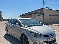 استأجر هيونداي إلنترا 2016 ديزل في حماة بسعر ممتاز