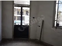 شقة للبيع في حلب الميدان على الشارع العام عندالإشارات بعد مطعم البرج