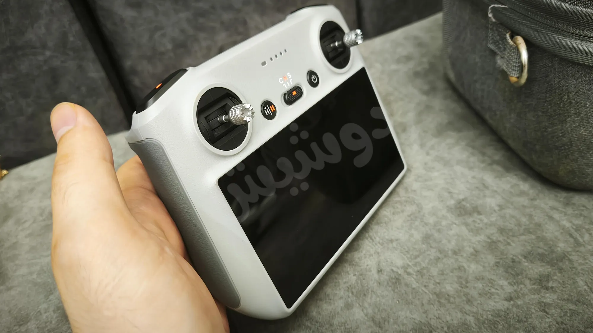 طائرة 3 DJI Mini بحالة شبه وكالة مع ملحقات حماية مميزة