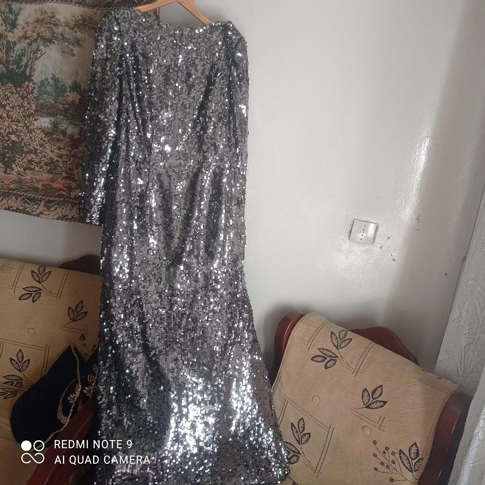 فستان سهرة باييت تقيل