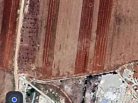 للبيع ارض تبعد عن استراد حلب غازي عنتاب ٢٠٠ متر ولها طريق فرعي 