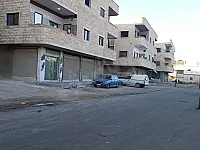 محلات للبيع في خان أرنبة واجهة على الشارع بسعر 25,000$ عالعضم