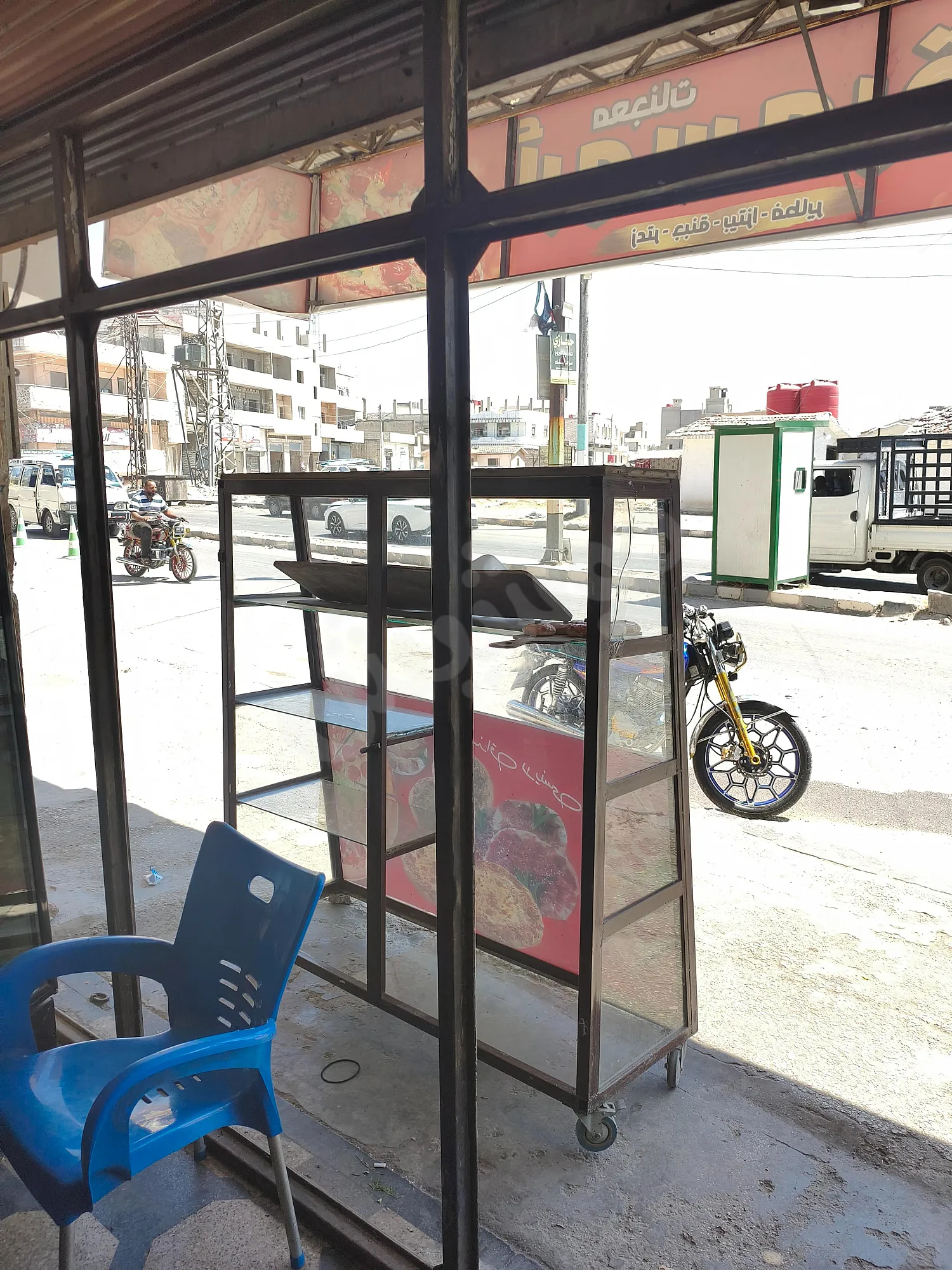 عدة معجنات كاملة مستعملة في حمص بسعر 1800$ فقط