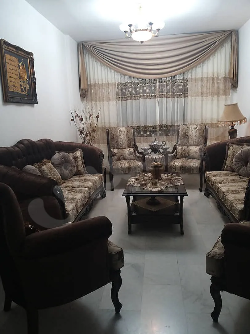 طقم كنبايات خشب زان وقماش تركي بحالة ممتازة - دمشق