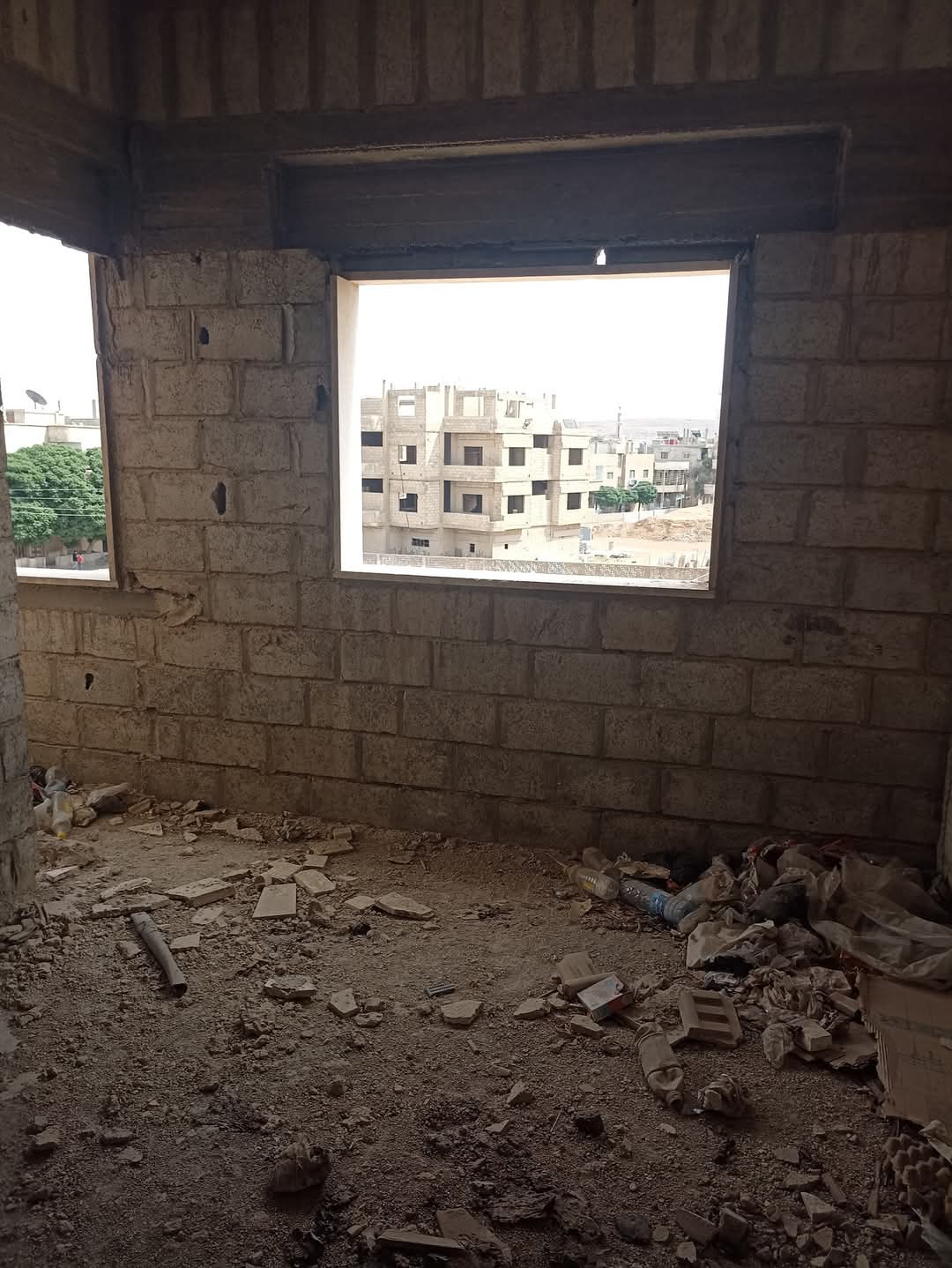 شقة عضم طابق 2 جنوبي شرقي ريف دمشق سبينة الشرقطلي