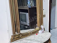 كنتوار مع مرايا وصمديات مستعمل بحاميش بسعر  200$