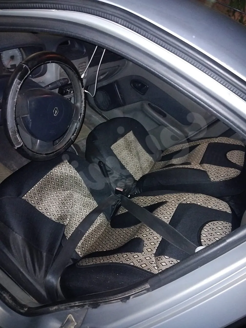رينو كليو 2006 للبيع بسعر مميز 4500$ في دمشق