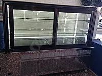 براد عرض كاتو وحلويات جديد بسعر 2800$ في حمص