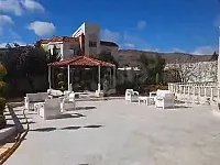 فيلا فاخرة للبيع في يعفور 2500م² ضمن مجمع هادئ