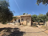 أرض زراعية 20 دنم دير الحجر قريبة من الغزلانية