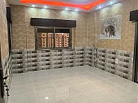 شقة للبيع في اللاذقية 146 م²، 2 غرفة، طابق 5، مجمع سكني