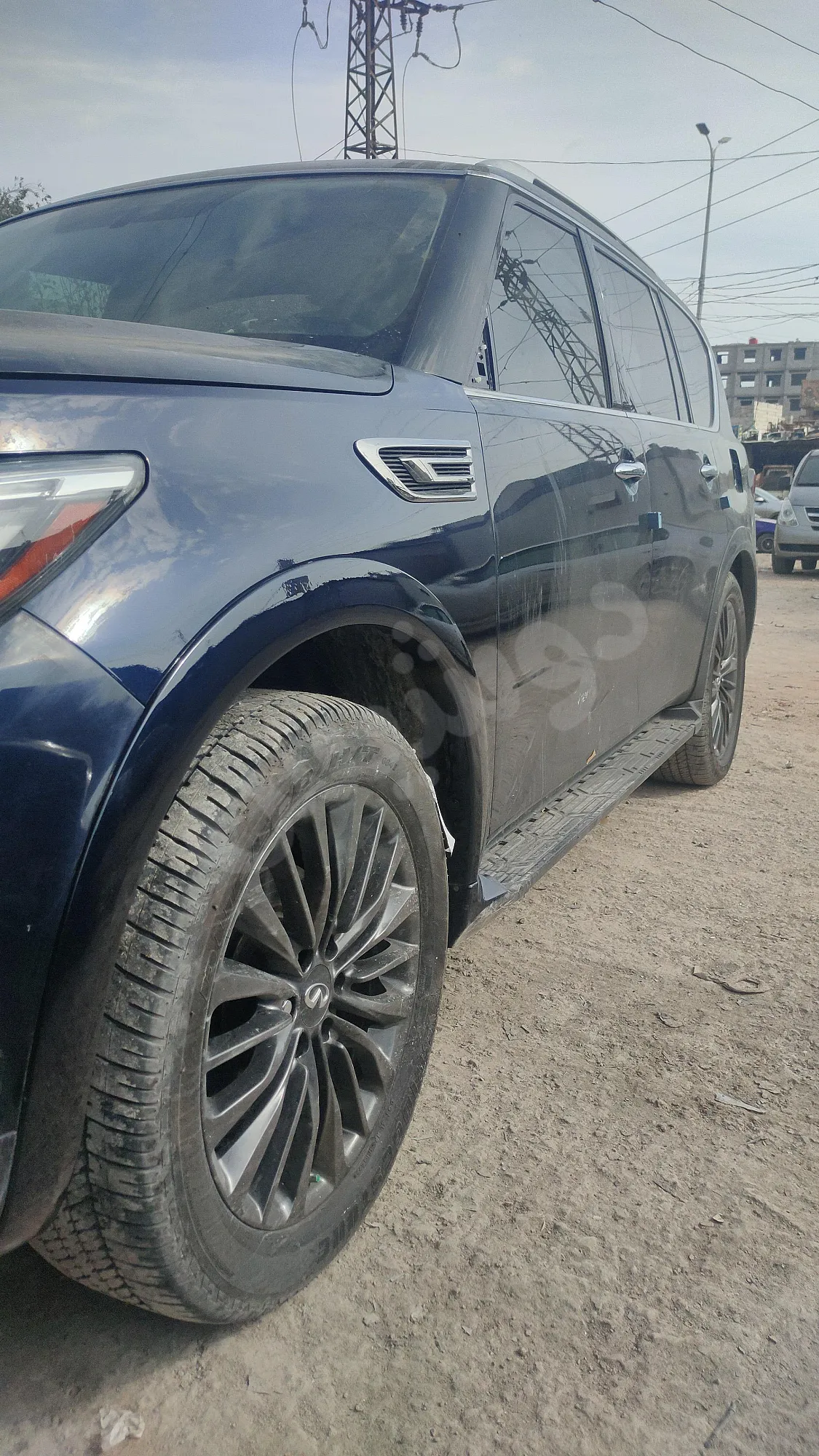 سيارة QX80 انفنتي وارد امريكي ٧ركاب