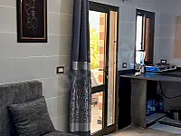 شاليه أول نسق على البحر في البصيرة القديمة.