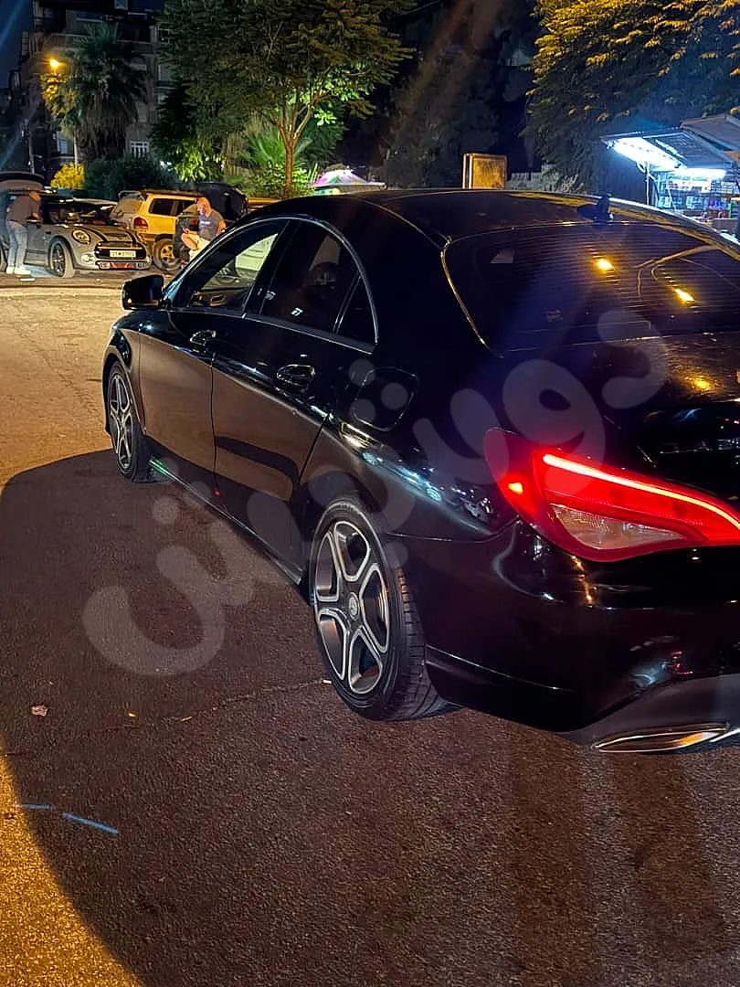 مرسيدس بنز CLA 250 4MATIC 2018 بحالة ممتازة للبيع