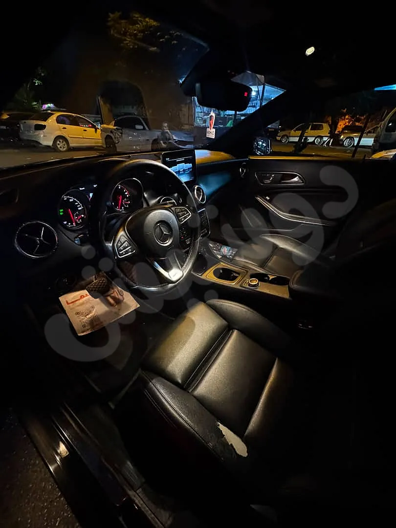 مرسيدس بنز CLA 250 4MATIC 2018 بحالة ممتازة للبيع