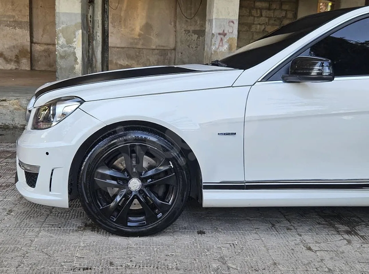 مرسيدس C300 2013 للبيع - أداء فخم وحالة ممتازة