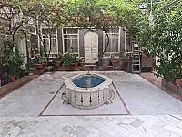 للبيع منزل عربي أثري لمشروع سياحي مميز