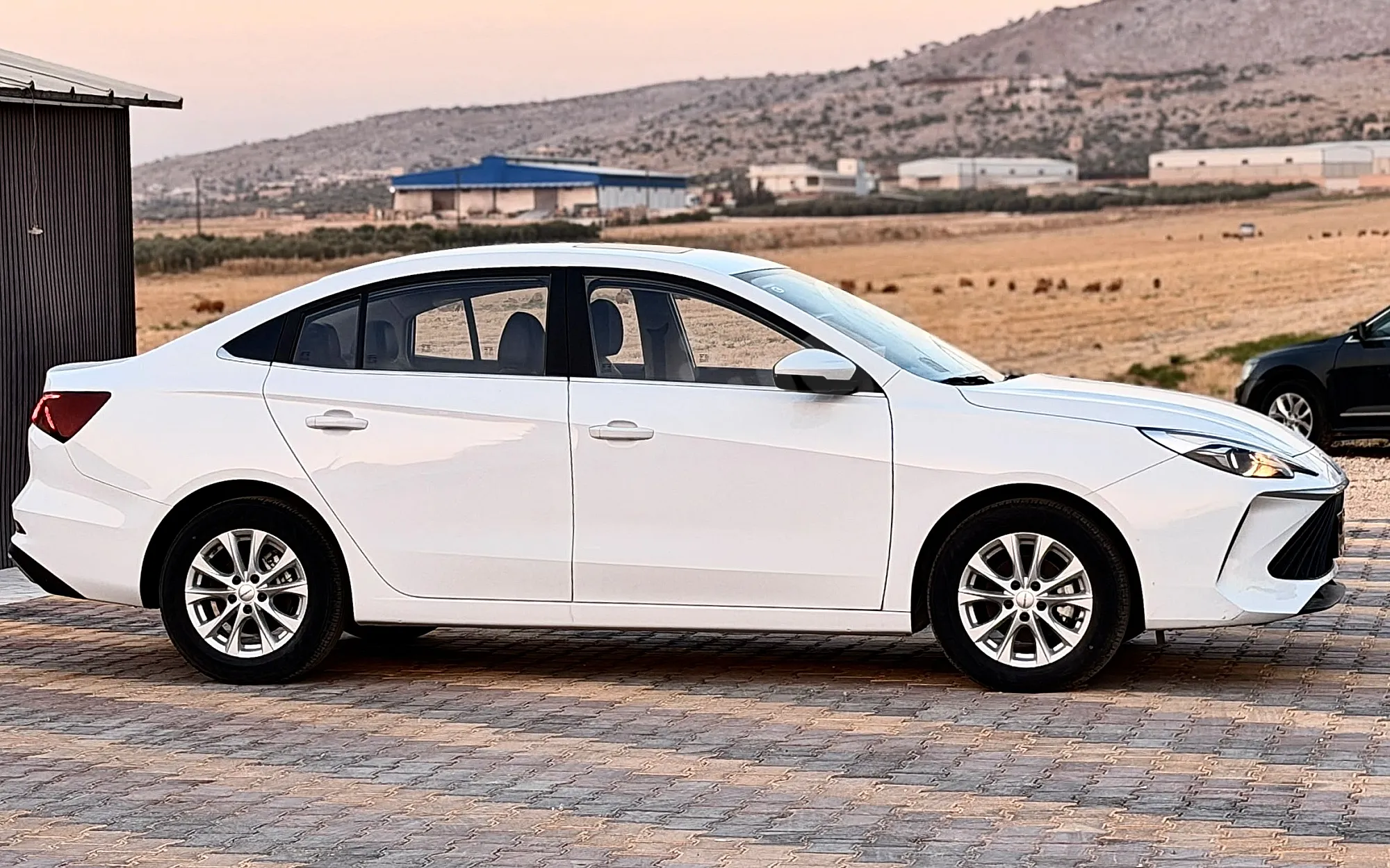 رووي MG 550 2024 مستعمل كالجديد بسعر 12600$