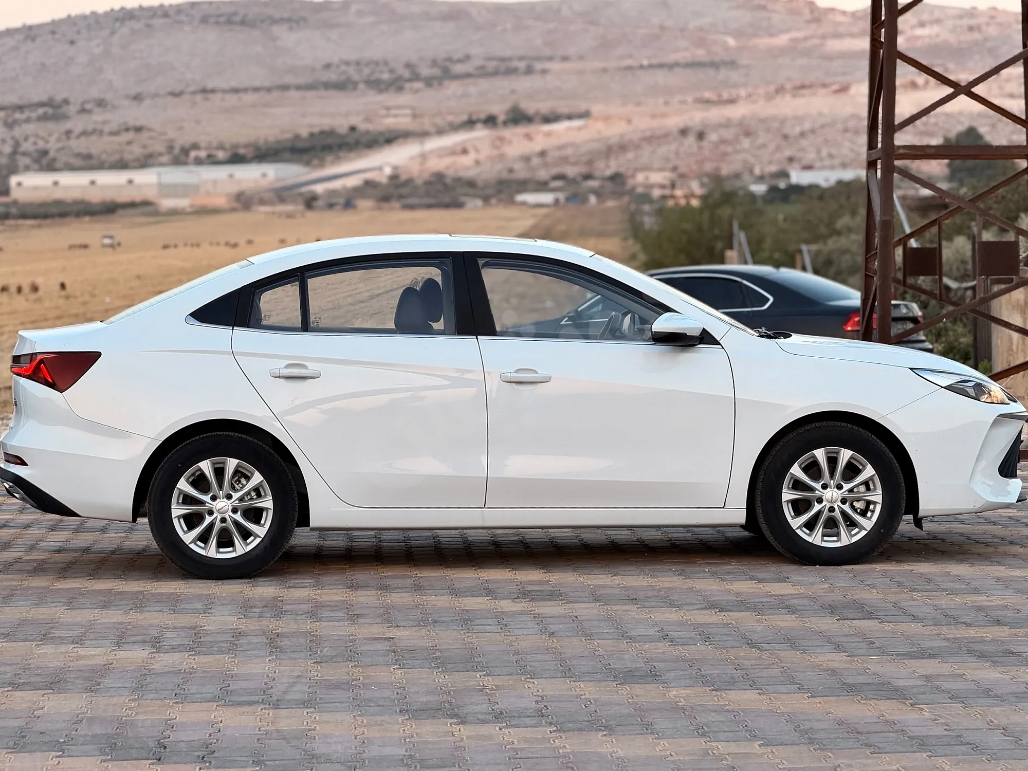 رووي MG 550 2024 مستعمل كالجديد بسعر 12600$
