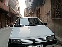 بيجو 405 مستعملة للبيع بسعر 3600$