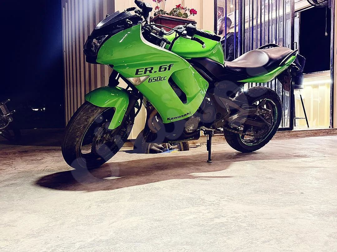 كاواساكي ER-6 F 2008 مستعملة للبيع في البارودية بحماة