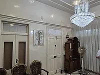 للبيع شقة بحي الحلبوني 200م 6غرف وصالون