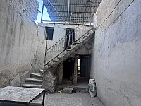 للايجار بيت عربي خلف مشفى الكندي 