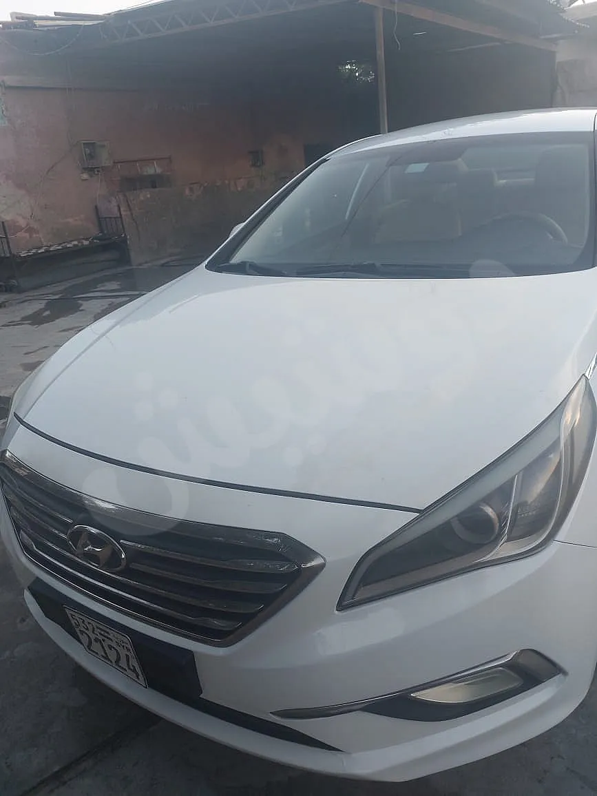 هيونداي سوناتا 2015 مستعملة للبيع  بسعر 11500$