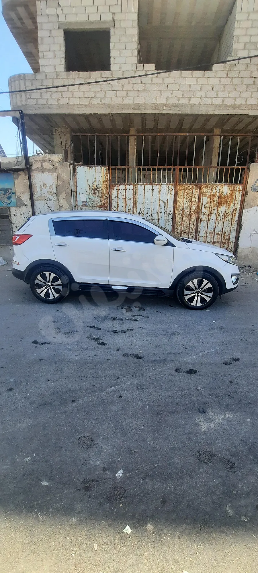 سيارة سبورتاج R كرت 2011 بحالة ممتازة