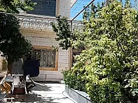 للبيع مزرعه لقطة عطريق المطار الجسر الرابع مفرق السيدة زينب 