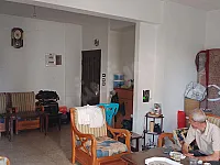 شقة بمساحة ١٦٠ متر طابق تالت على شارع الجمهورية