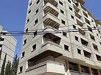 للبيع شقة عالعضم في منطقة الهامة على السكة بمساحة 204 متر 