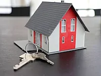 🏠 شقة سوبر ديلوكس "طابق أول فني" في ضاحية المهاجرين - حمص