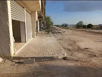 إيجار محل زاوية 65 م² بشارع 30 