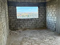 للبيع شقة عالعضم في قدسيا توسع الخياطين مع السطح